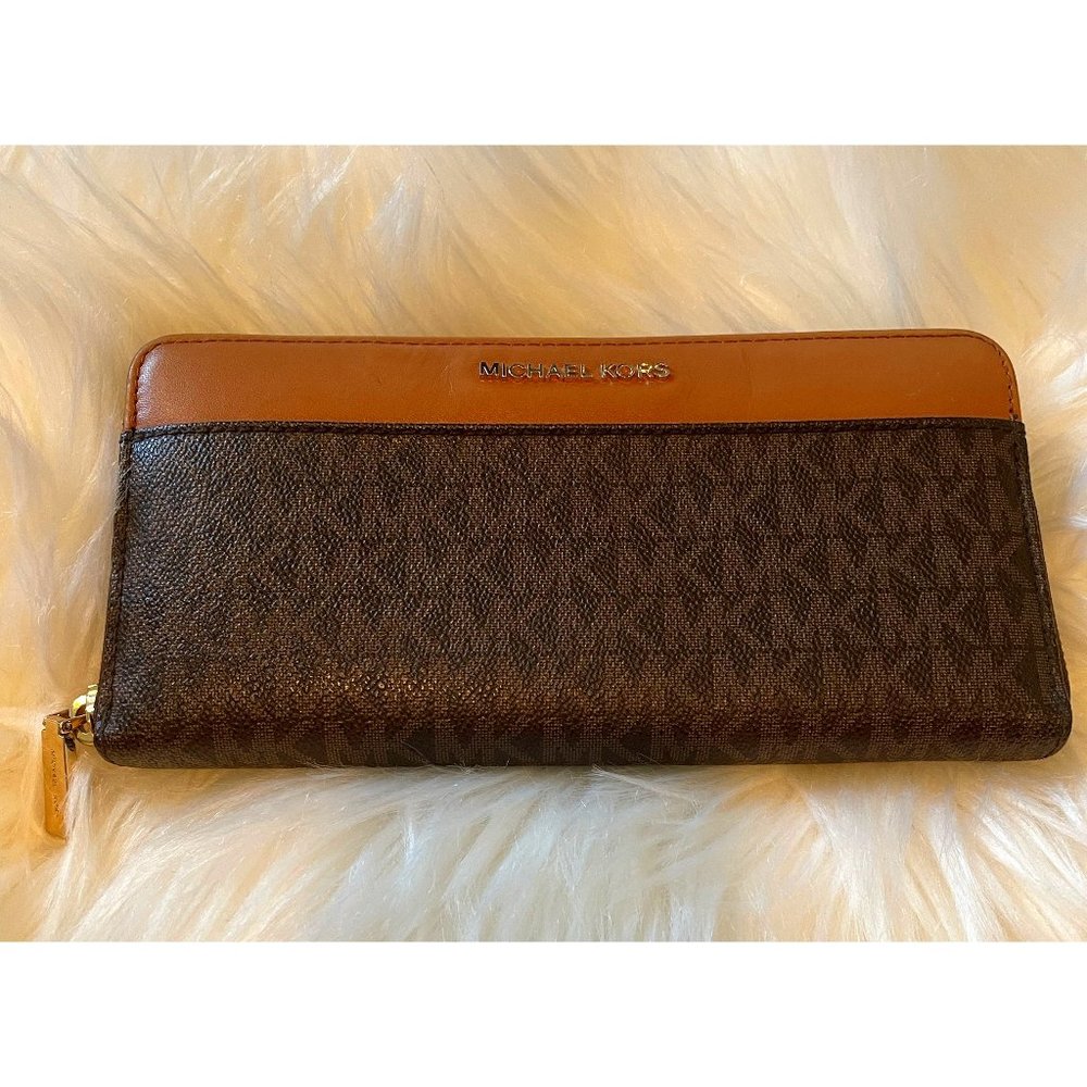 MINT MICHEAL KORS SIGNATURE COVER INITIALED WALLET